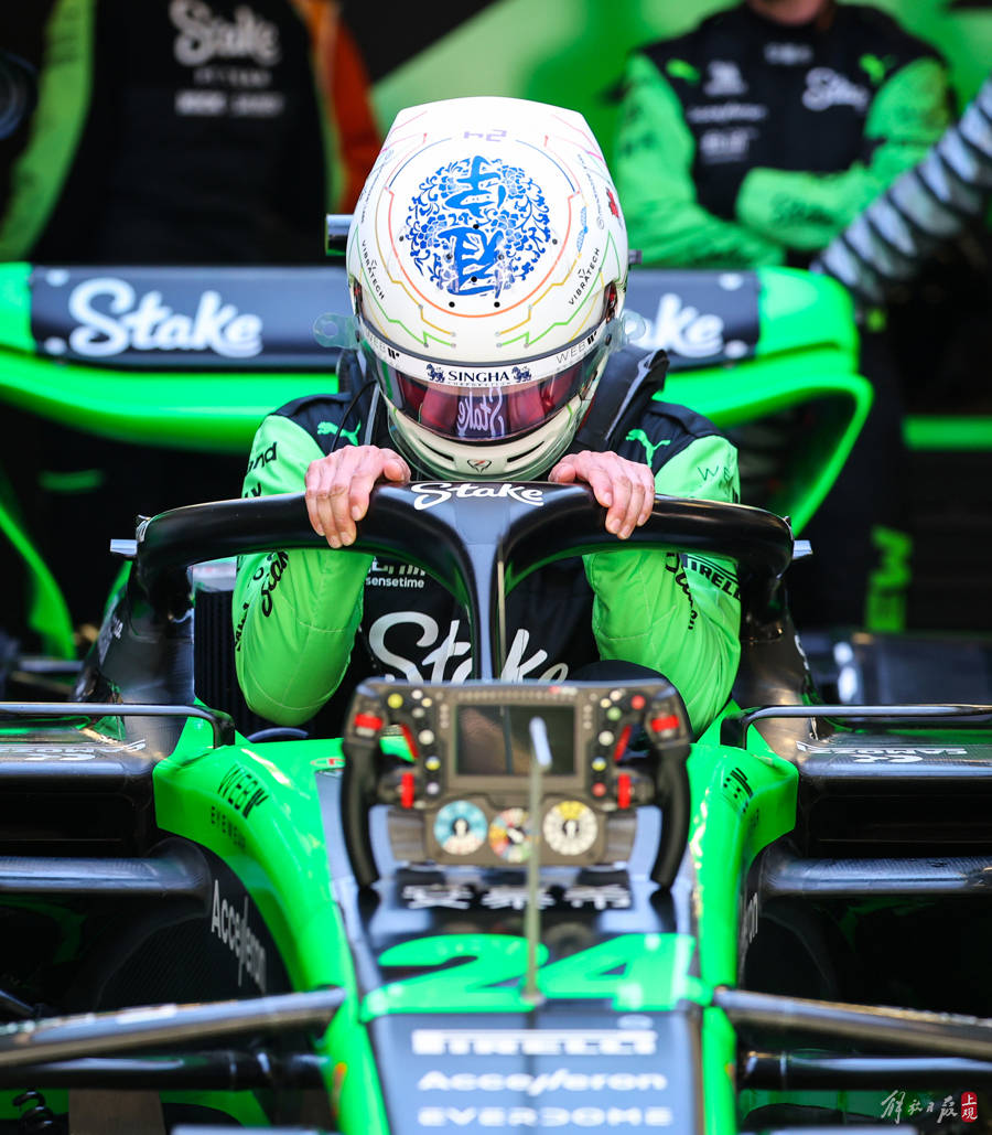 索伯车队翻盘雷诺车队，汉密尔顿关键制胜