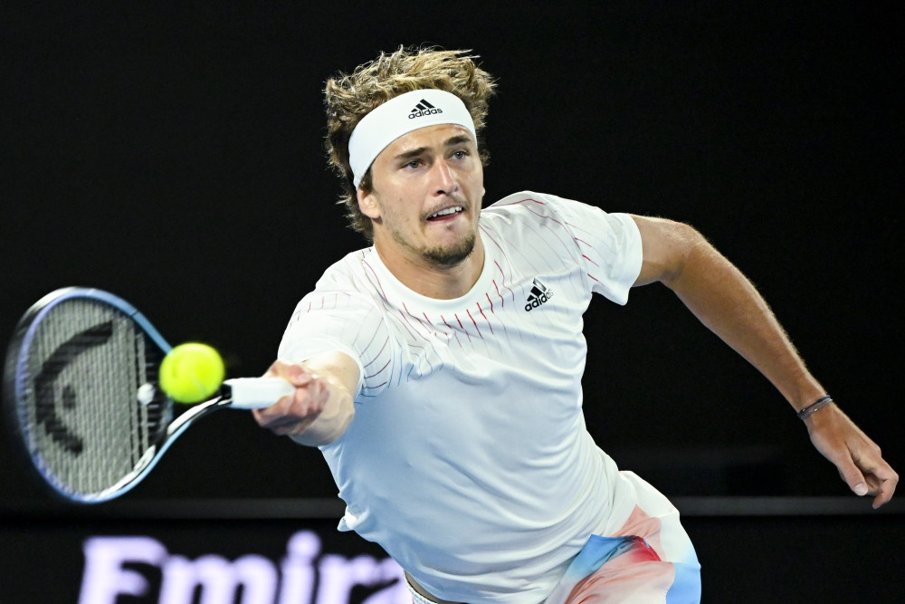 意大利网球队爆冷西班牙网球队，兹维列夫高光表现