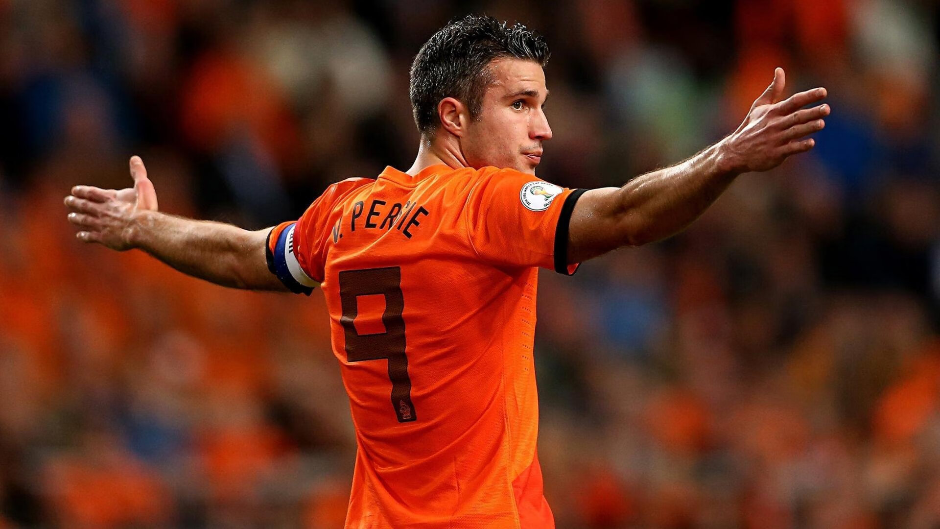 IM体育App下载-羽坛风云录，印尼队横扫中国队，黄鸭组合高光时刻铸就经典对决