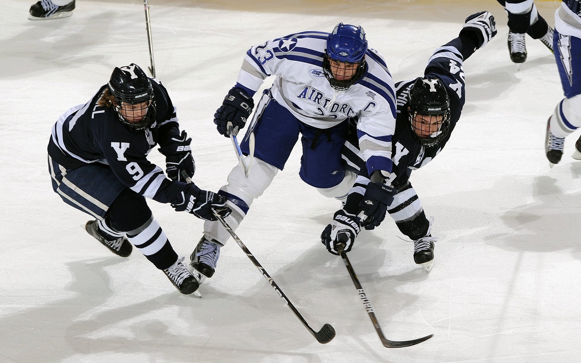鹈鹕展翅遮雷霆，英格拉姆年度焦点战接管全场