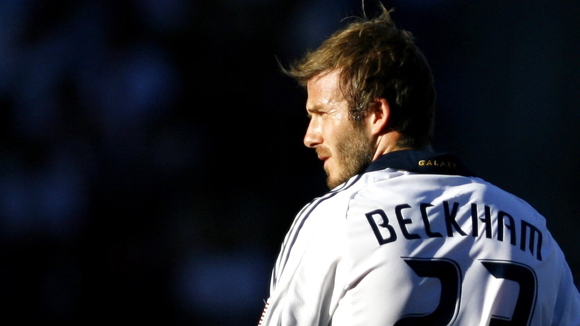 银河战舰轻取郁金香,阿圭罗一球点燃伯纳乌