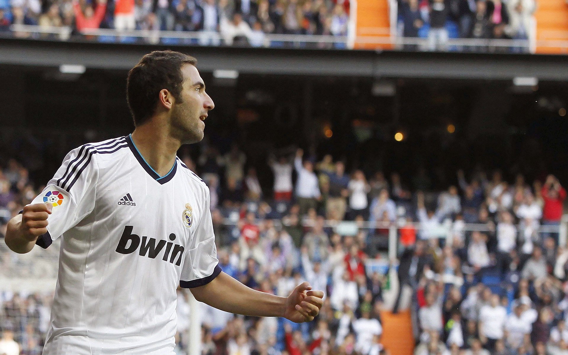 IM体育App下载-孤星闪耀，安哥拉制霸勒沃库森，加克波成为改写战局的关键先生